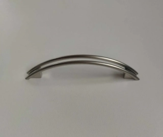 Kovová úchytka -  nikl - 9,6cm 